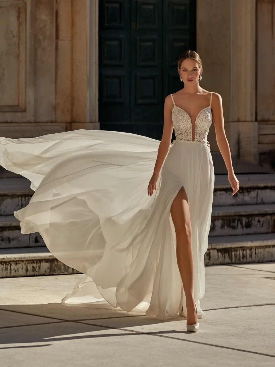 Phyllis | Abito da sposa Nicole Jolies | Lo Specchio Atelier Abiti da Sposa a Verona, Vicenza, Mantova, Brescia, Trento